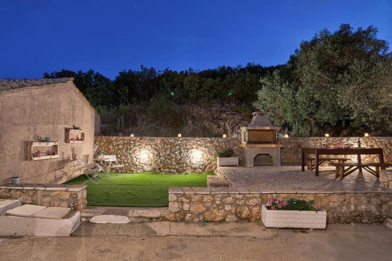 Koukoutsa House With Swimming Pool Corfu Sokraki * Sokrákion