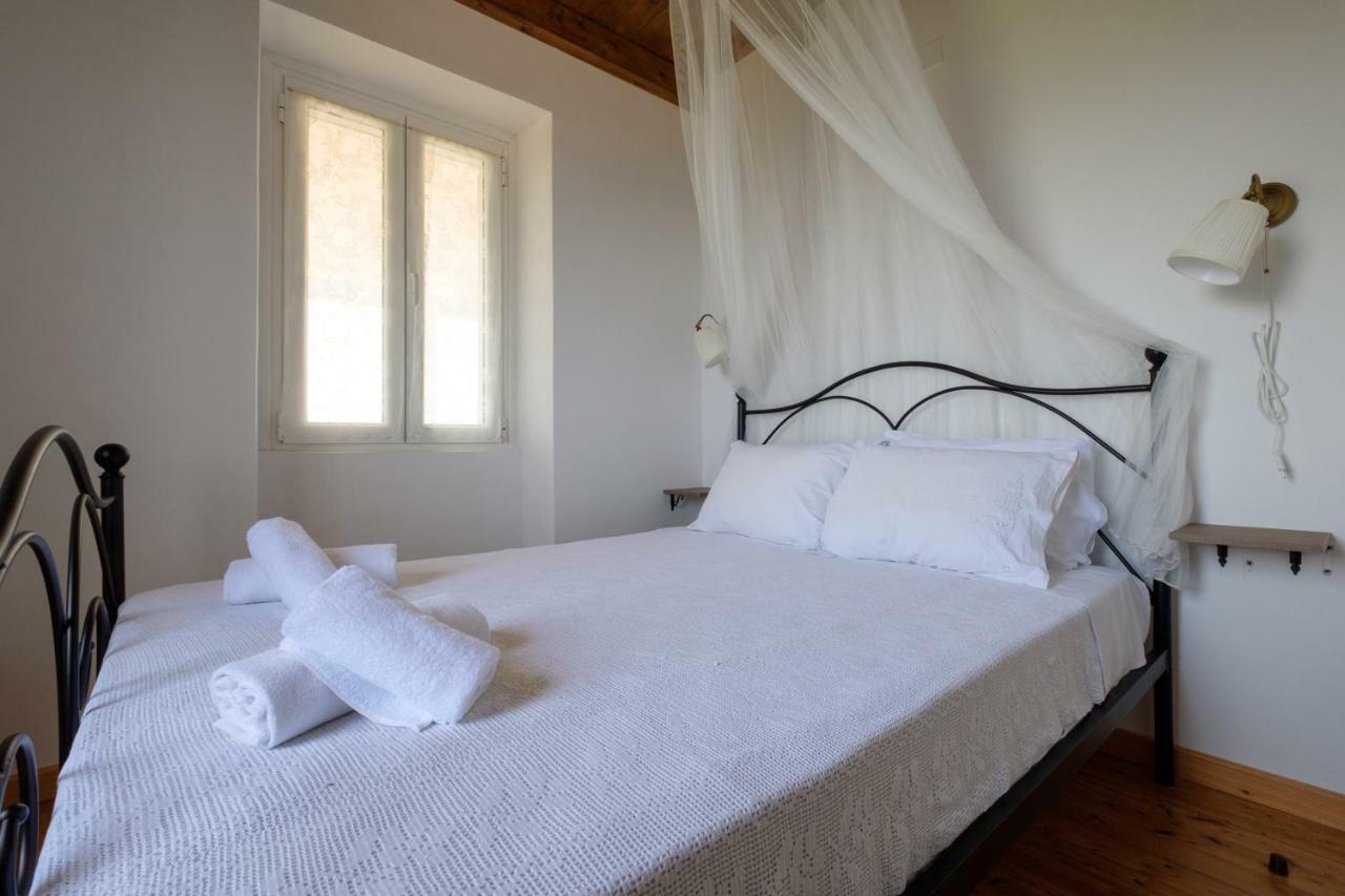 Koukoutsa House With Swimming Pool Corfu Sokraki Hébergement de vacances *